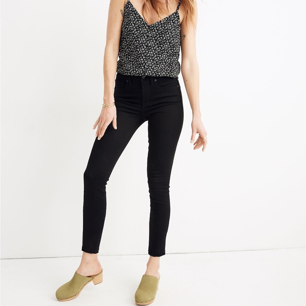 Madewell 9" Mid-Rise Skinny Crop Jeans cropped raw hem Black raw-hem size 30